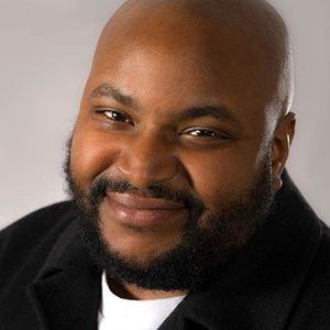 Meet your Posher, Travis samrossteen